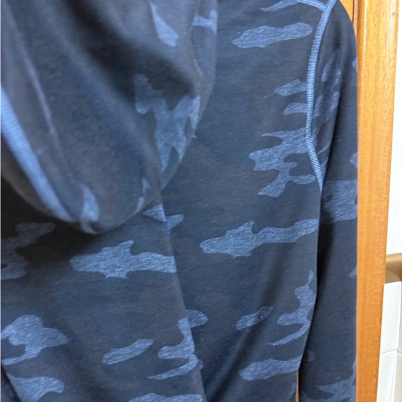 Lululemon Namaskar Hoodie 6 Blue Camo - Picture 8 of 12